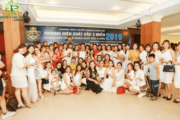 Đông Y Lan Chi vinh dự nhận giải thưởng Top 10 thương hiệu 2019